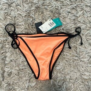 H&M bikini bottoms